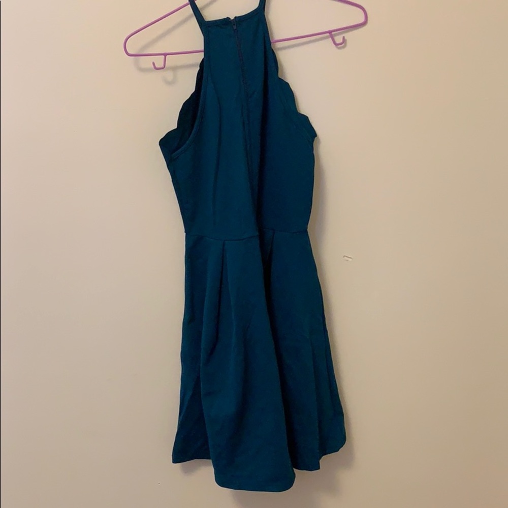 Dress - Picture 2 of 4